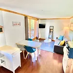 Super-besse T2 Avec Piscine Chauffee & Parking Couvert * Besse-et-Saint-Anastaise