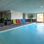 Super-besse T2 Avec Piscine Chauffée&parking Couvert Apartamento Besse-et-Saint-Anastaise